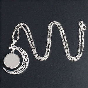 Elvis Presley - Moon Necklace