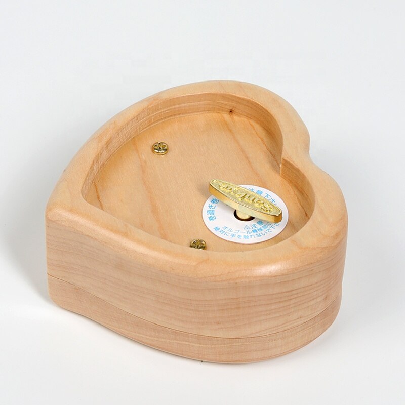 Howls Moving Castle - Heart Music Chest