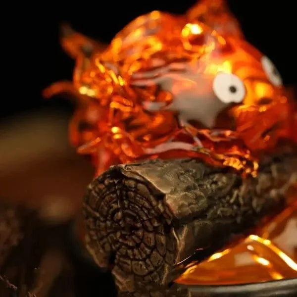 Calcifer Fire Demon LED Night Light - Translucent Calcifer Glowing Desk Lamp - Retro Moving Castle Fire Spirit Resin Statue - Cozy Ambient Bedside Ornament & Novelty Fan Gift