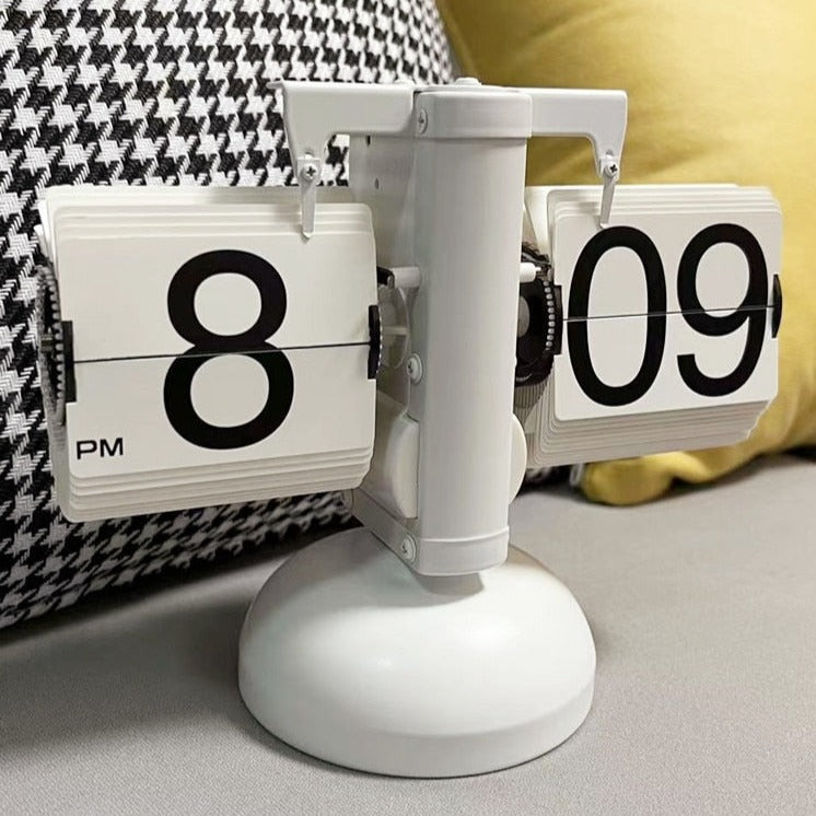 Vintage Flip Page Table Clock