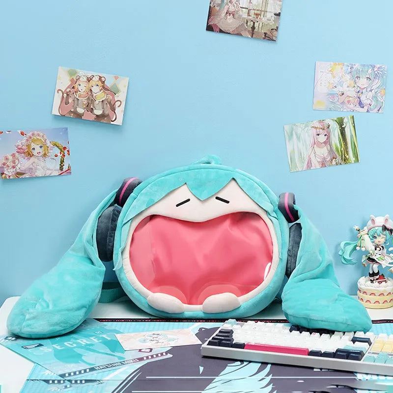 Hatsune Miku - Plush Backpack