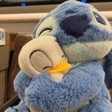 Classic Blue Alien Hugging Duckling Plush Toy - Cute Experiment 626 Duck Plushie Cushion - Kawaii Soft Fluffy Stuffed Animal Doll - Collectible Nostalgic Fan Gift for Kids Room, Bed & Desk Display - (35-80cm)