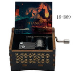 Titanic "My Heart Will Go On" Hand-Crank Wooden Music Box - Laser-Engraved Jack & Rose Movie Scene - Romantic Anniversary & Valentine's Day Gift - Vintage Musical Keepsake for Movie Lovers