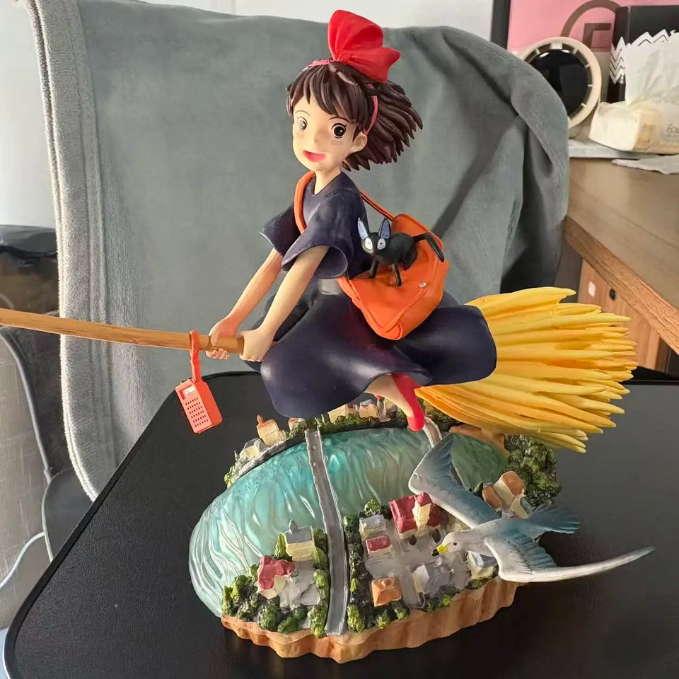 Anime Witch Delivery Service Diorama Figure - Flying Kiki Magic Broom Resin Statue - Retro Black Cat Jiji Town Base Model - Collectible Nostalgic Fan Gift for Bookshelf & Desk Display (15CM)