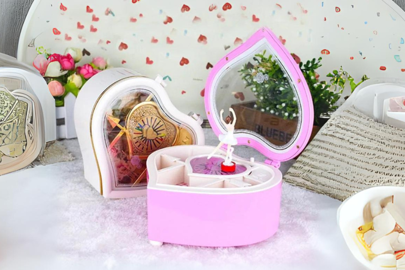 Dancing Ballerina - Heart Music Box
