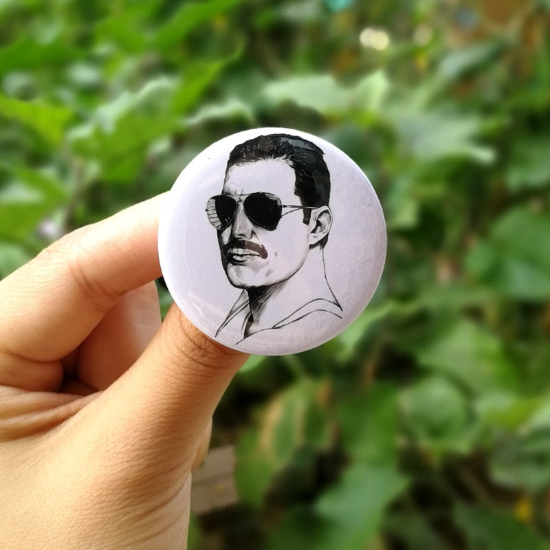 The Queen  Freddie Mercury  Metal Badges