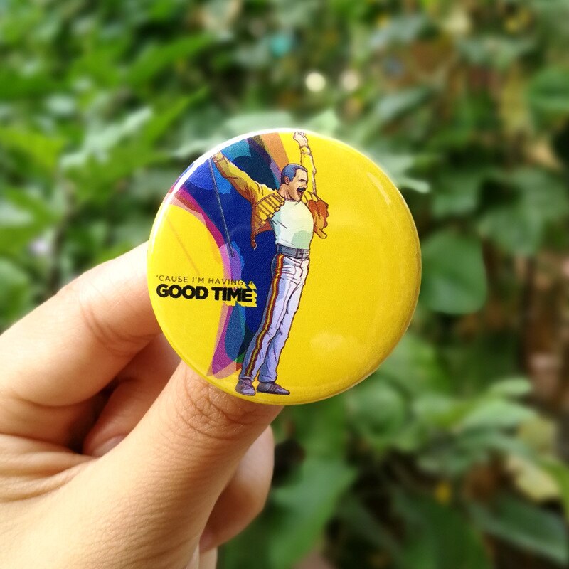 The Queen  Freddie Mercury  Metal Badges