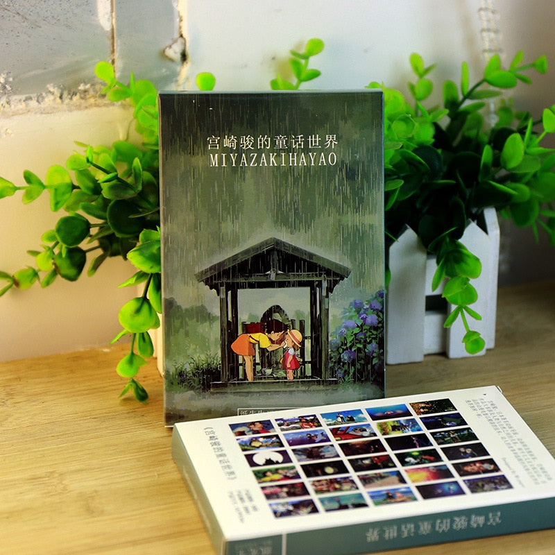 Hayao Miyazaki's Oil Painting Postcards - Popular Studio Ghibli Animes for Warm and Nostalgic Greeting Gifts (30 Sheets per Lot)