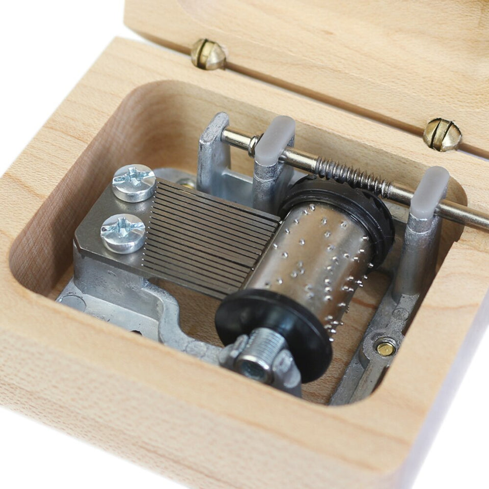 Edith Piaf's (La Vie En Rose) - Music Box