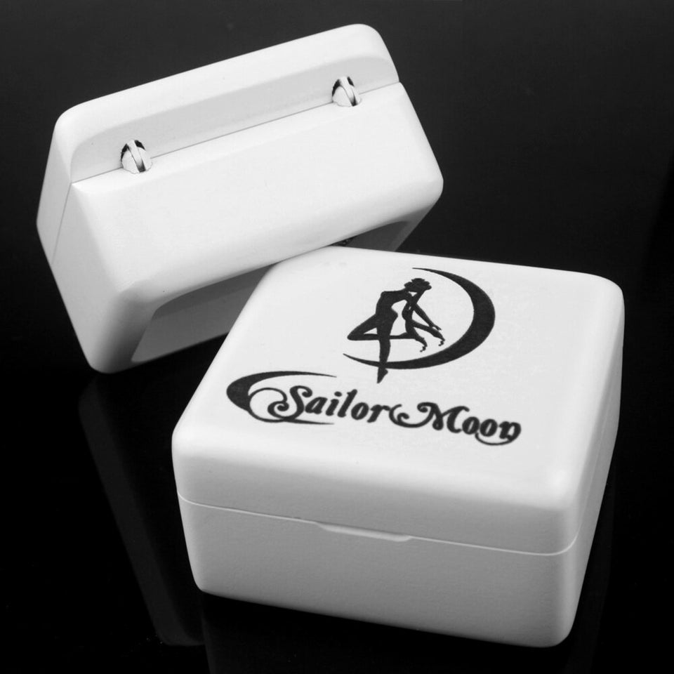 Sailor Moon (White & Black) - Music Chest