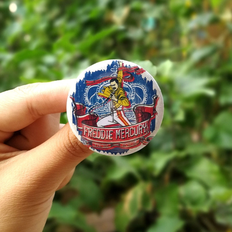 The Queen  Freddie Mercury  Metal Badges