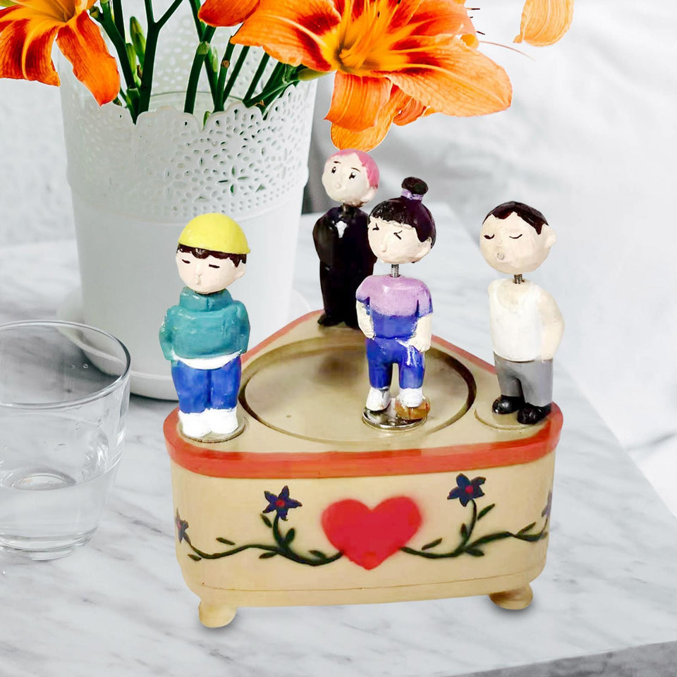 Rotating Kissing Couple Doll Music Box