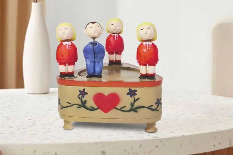 Spinning Couple Music Box