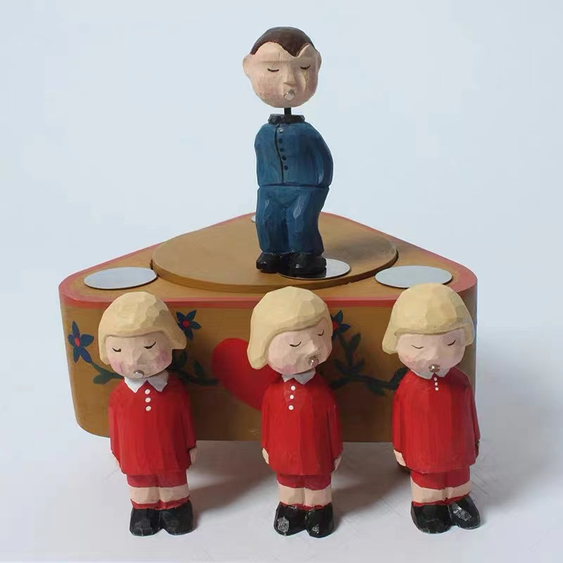 Spinning Couple Music Box